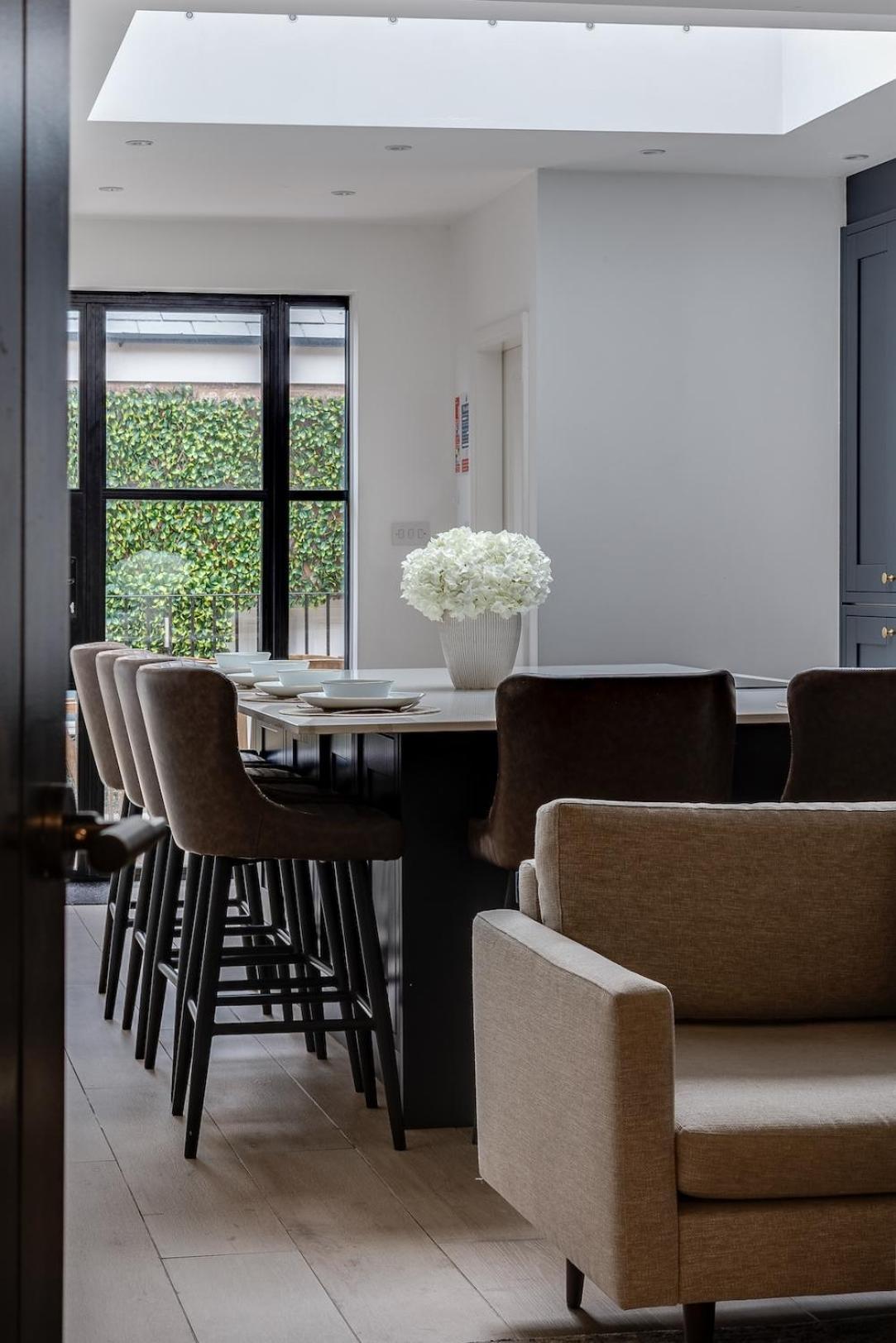 Luxury Georgian Townhouse With Cinema And Parking Villa Chester Exterior photo